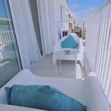 דירה Napa Oasis איה נאפה